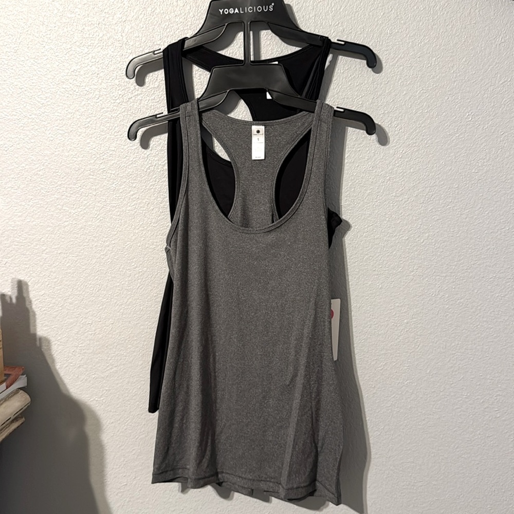 🆕 NWT Yogalicious Gray & Black Women's Tank Top Set Sz S